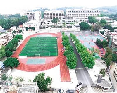 广州大学附属中学初中部 6c57bb193e704ef683c213b0531fd7d2.jpeg