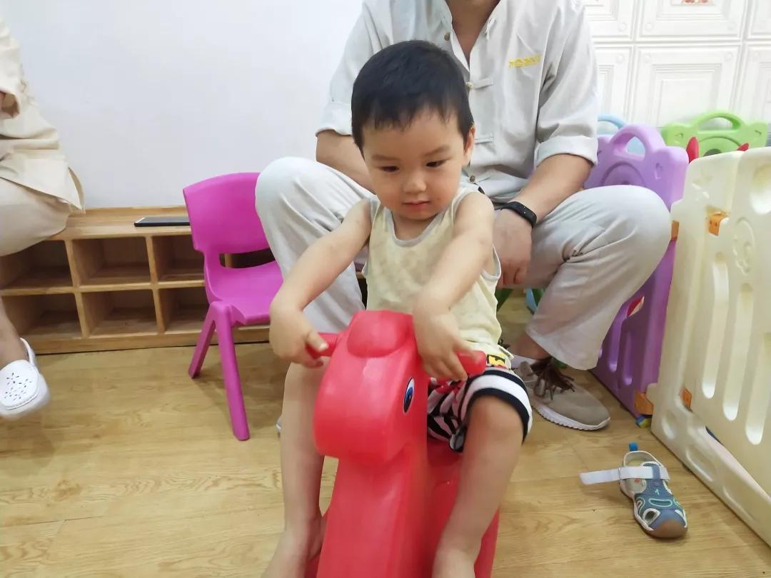                     大圣驾到小儿推拿：大圣妈妈课堂开课了！