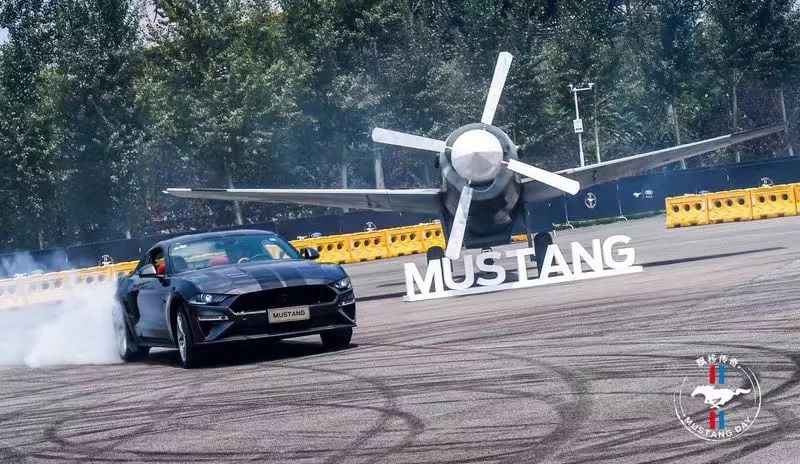 纽北赛道全程漂移轮胎抓地力强才能漂好大神带你骑野马mustangday