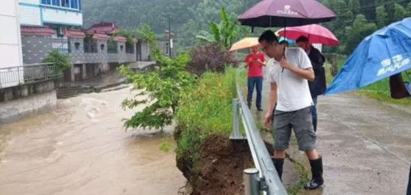 雨水乡人口_雨水节气图片