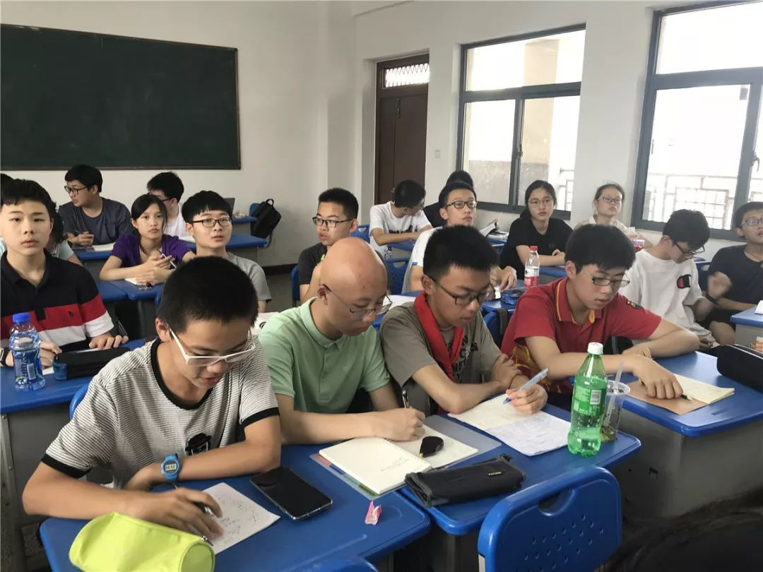 市西中学 — 金寨一中数学交流活动圆满结束
