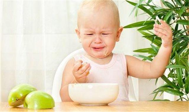                     原创            夏天宝宝为什么厌食？关掉电视远离冷饮，好的饮食习惯很重要