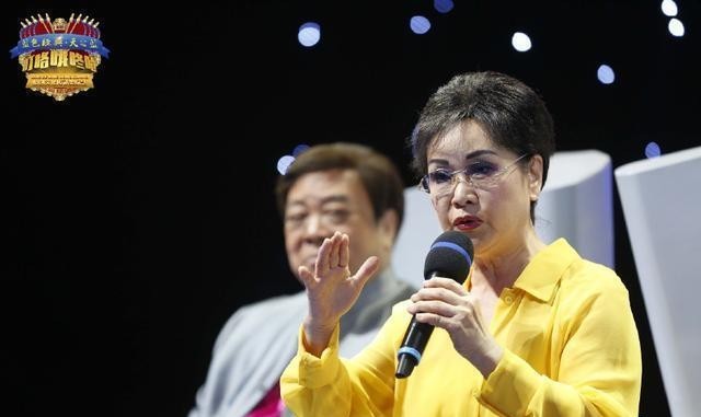 李谷一央视发飙:是中国人,在中国舞台,为什么不用中文唱歌? 其乐老虎机