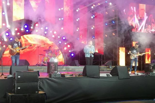 激情点燃盛夏!2019半月湾国际沙滩音乐节醉摇