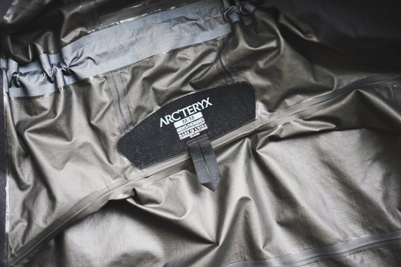 arc'teryx zeta sl冲锋衣实测_防水