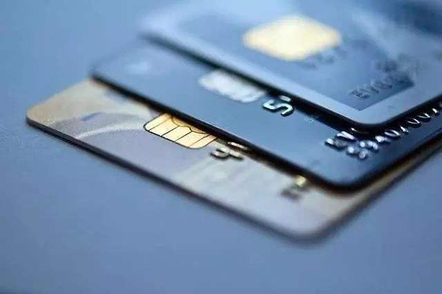 信用卡能借给别人吗?真相比借钱不还还难受-靓仔金融