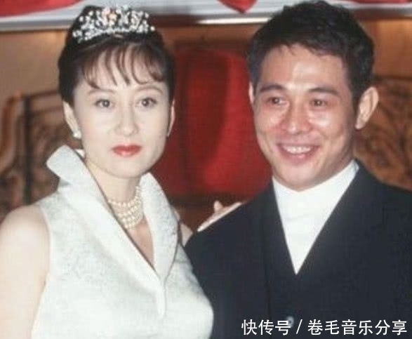大学生质问李连杰:为何因为利智抛弃原配?他道出原因全场沉默! 博e百娱乐城官方网