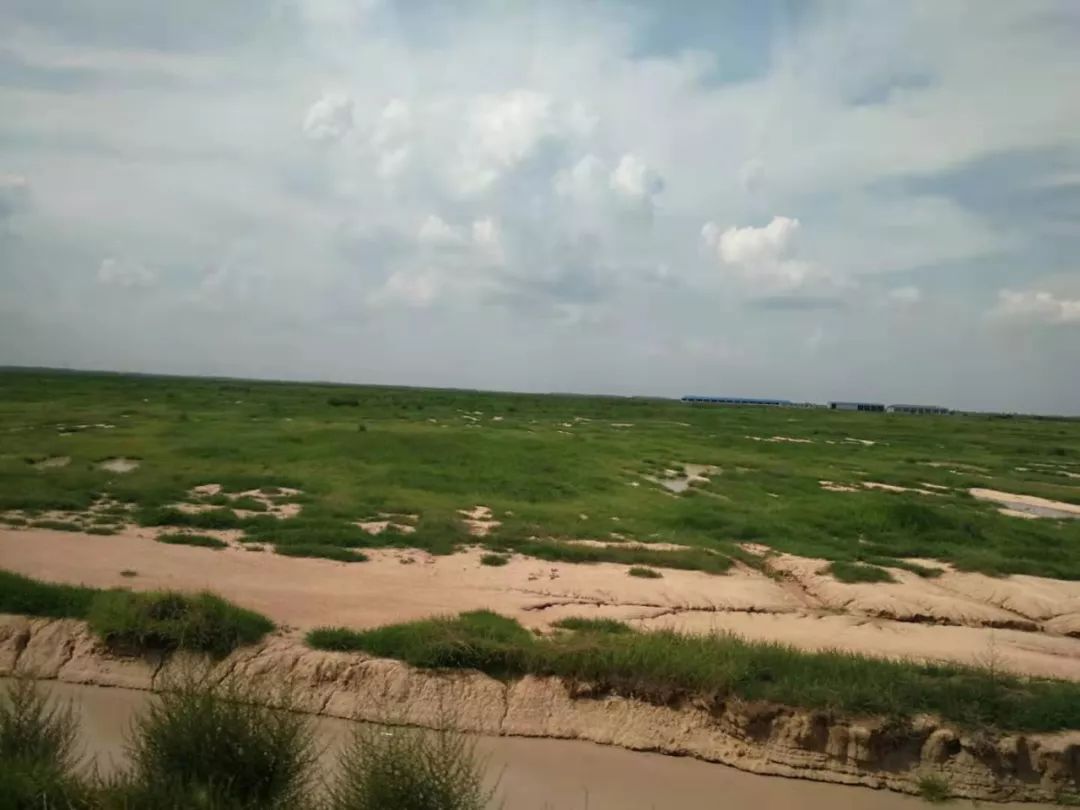 关注|近20家企业踏勘白城领跑奖励激励基地