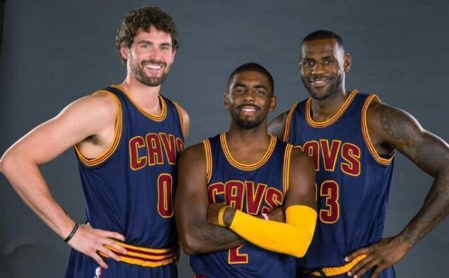 乐福生涯最高51分31板10助4帽4断,同为大前锋波什和戴维斯呢