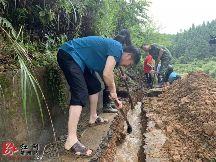 靖州:连夜做好防御措施 排除山塘险情