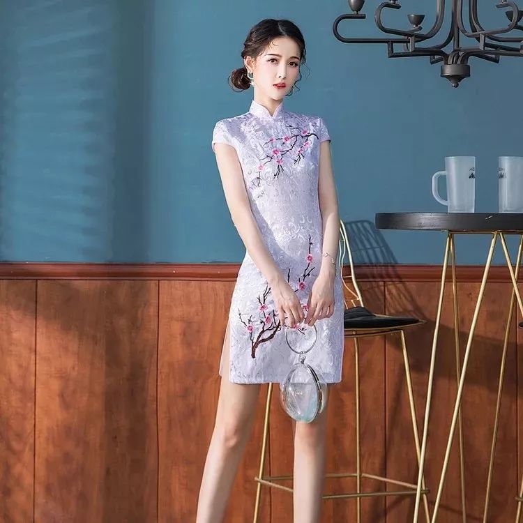 多少斤穿旗袍 16e81121419b4f7881516547e3f2cd1f.jpeg