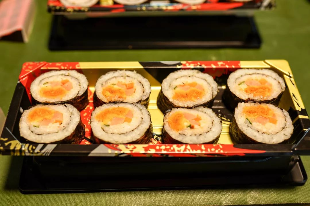 肉松,蛋黄搭配甜度和酸度刚刚好吃着爽口,不会腻明之寿司sushi海藻