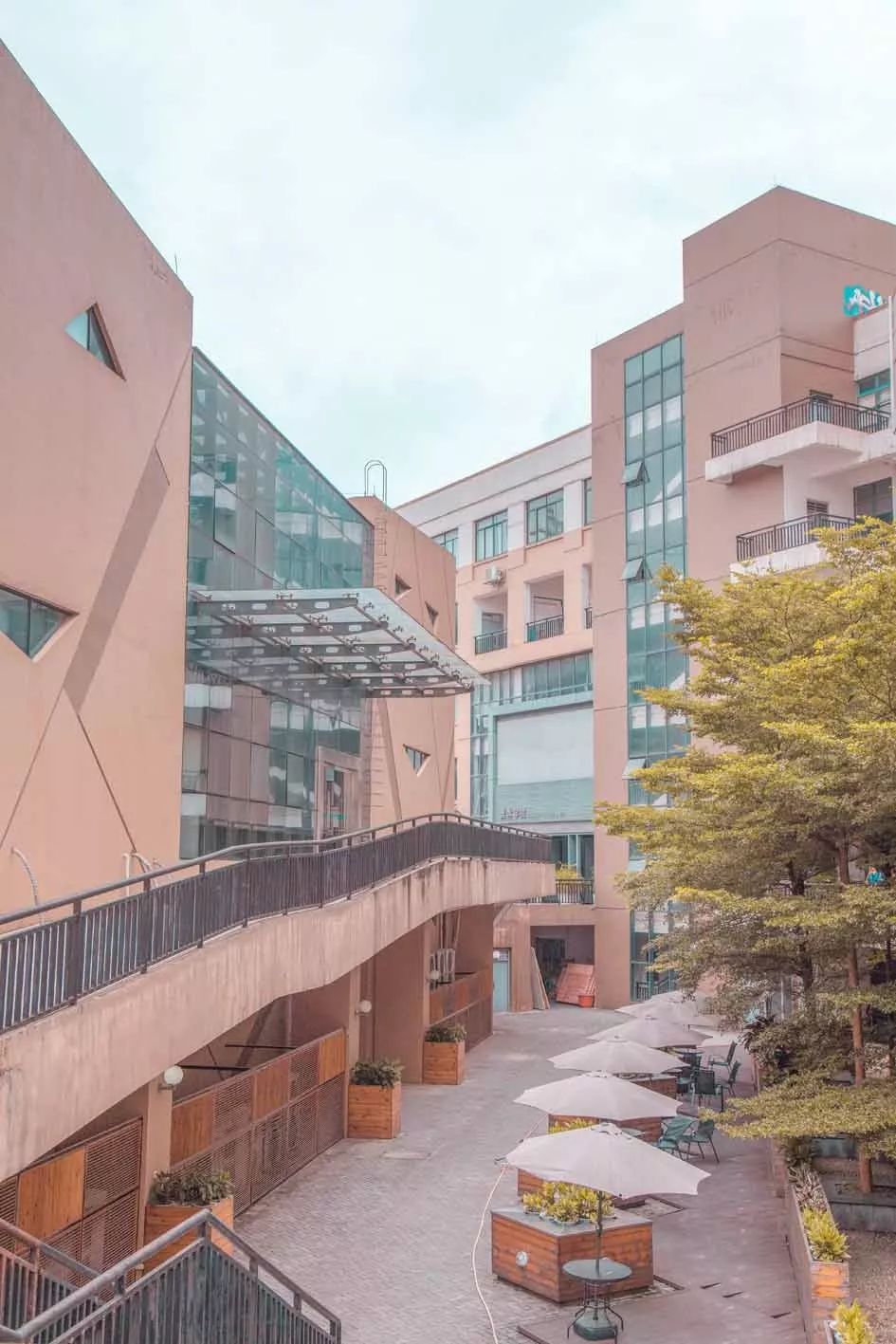 你好,这里是广西艺术学院