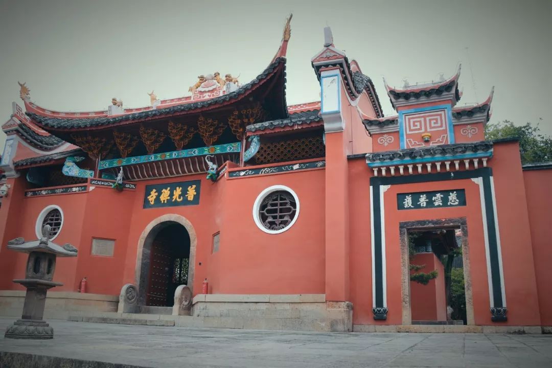 白羊古刹景区  白羊古刹景区普光禅寺古建筑群坐落在湖南张家界市