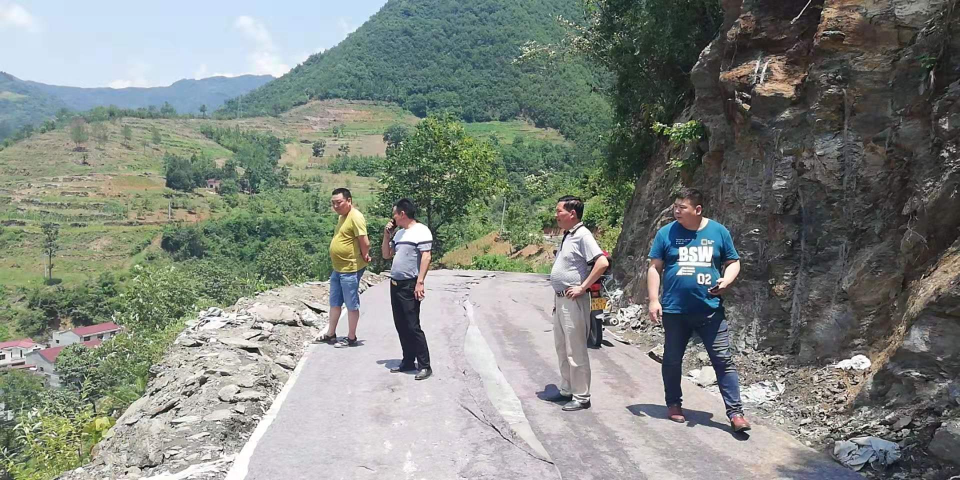 紫荆镇:人大代表现场督办意见建议办理情况