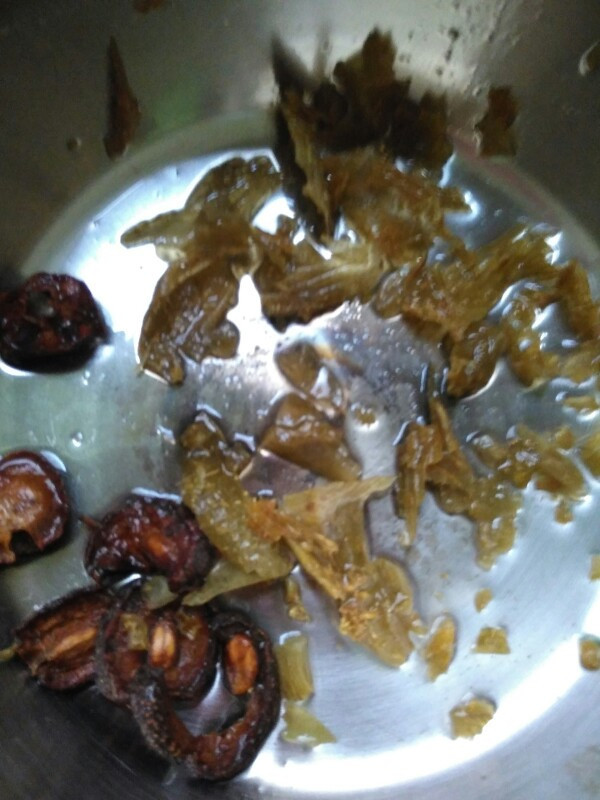                     孩子积食，挑食，舌苔白厚，煮碗汤，消食化积！