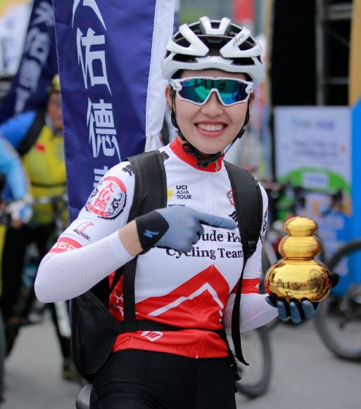 【今关注】今天 网红豆芽小姐姐带骑行团,为