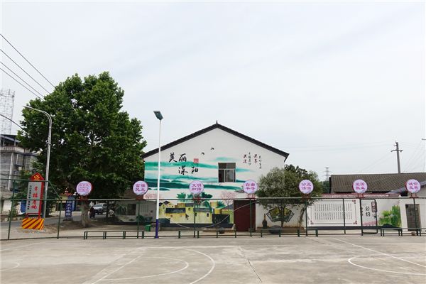 常德石门楚江多样文化墙成构建美丽乡村_屋场