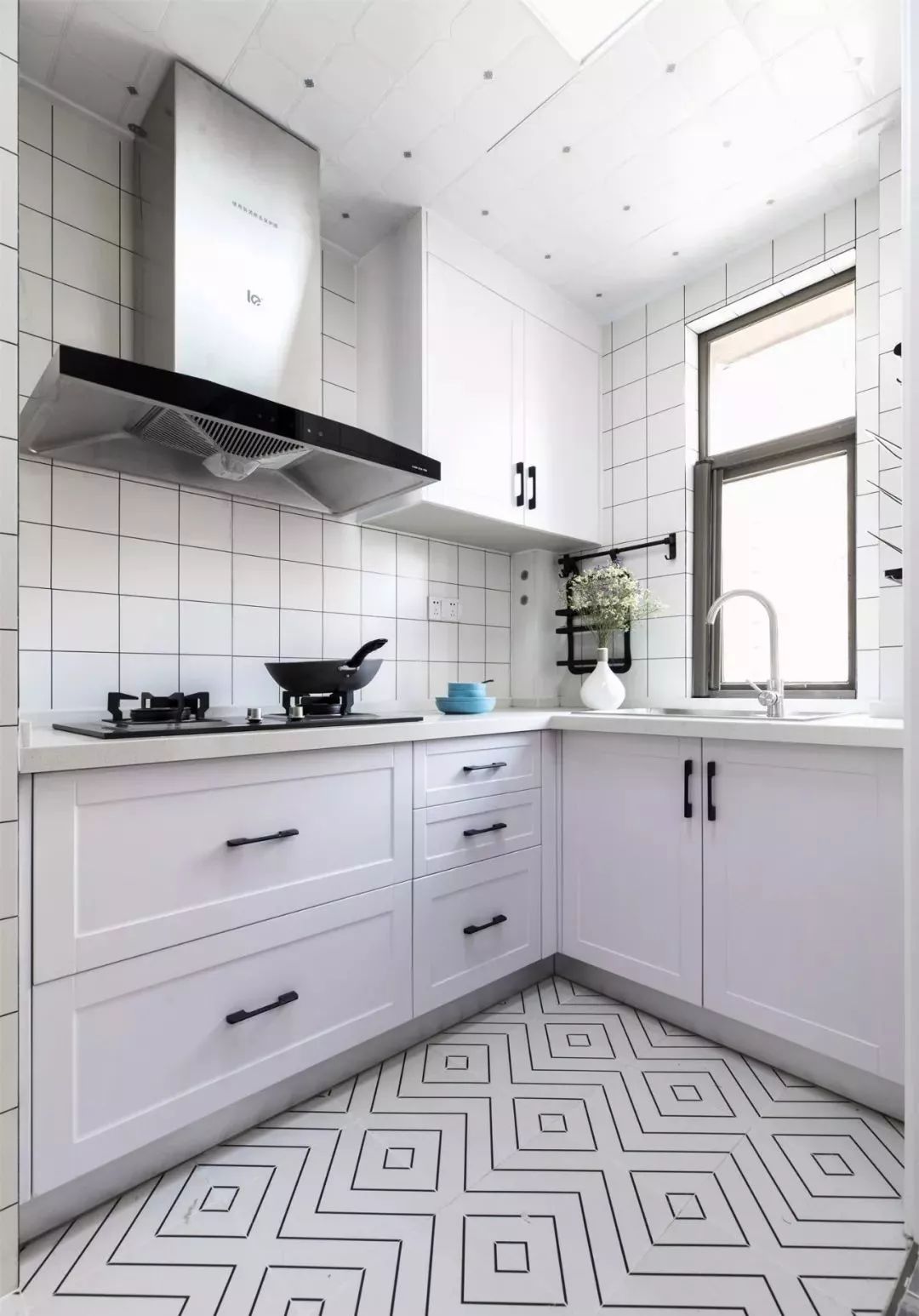 厨房瓷砖颜色搭配高级 92ef110c2a194ac491c2f908c4f5df18.jpeg