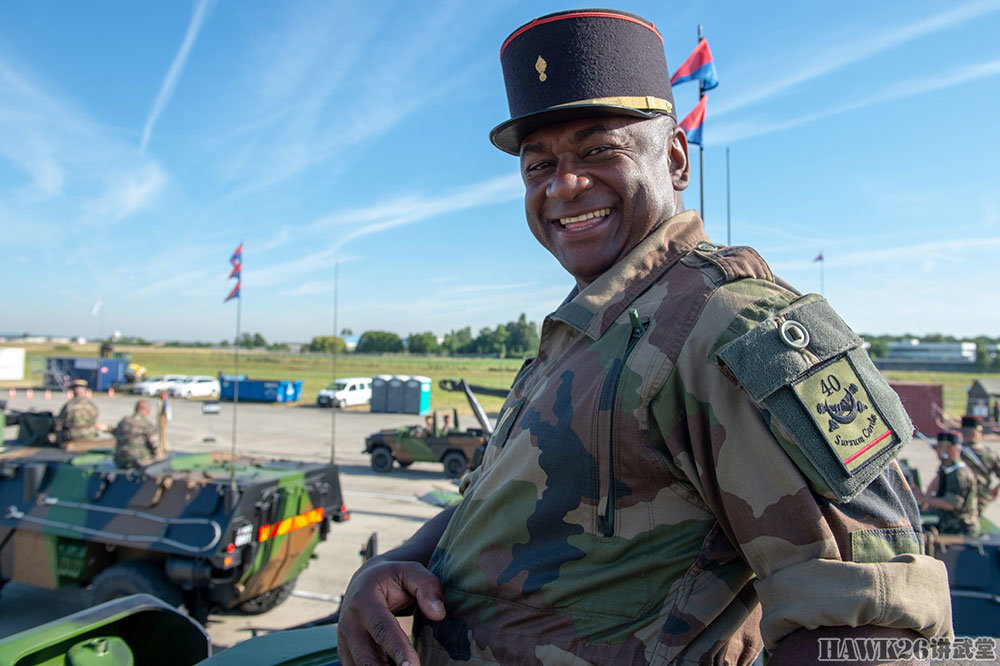 法国国庆阅兵彩排现场 HK416F系列闪亮登场