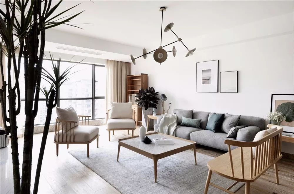 好看的墙面颜色 b54d00dbbbae45b6bfe4b76e2b60f77d.jpeg