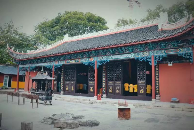 白羊古刹景区普光禅寺古建筑群坐落在湖南张家界市解放东路人民广场