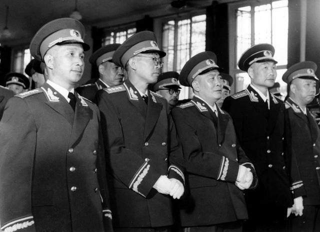 20万东北军诞生25名开国将军，西安事变后的东北军结局