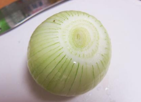                     宝宝咳嗽，是否跟肺炎有关？这个判断方法简单又适合家用！