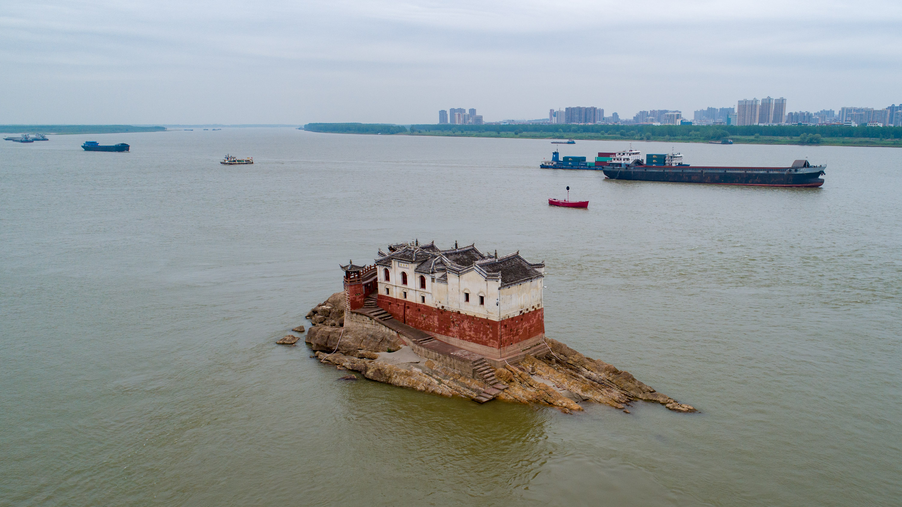 原创长江水面上唯一尚存的观音阁,七百年来多次淹没,近年却平安无事