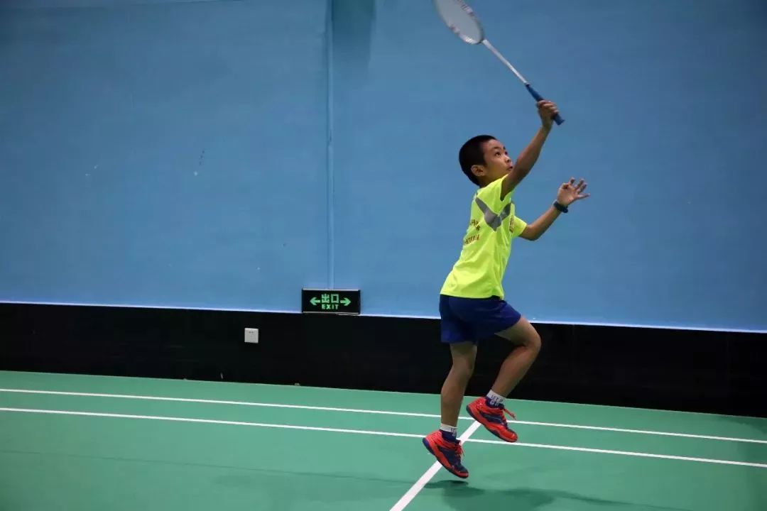 什么是滑板羽毛球 41ac5b8affa6491fb0a8473a4cb24fee.jpeg