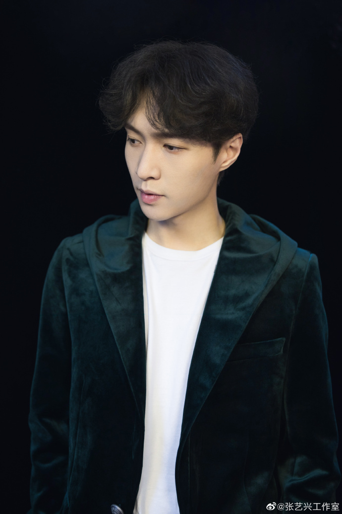 不负青春,拥抱未来,一曲《最好的青春》传递蓬