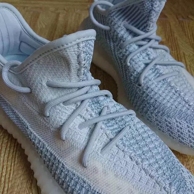 yeezy350v2citrin满天星版本曝光冰蓝色350v2实物释出