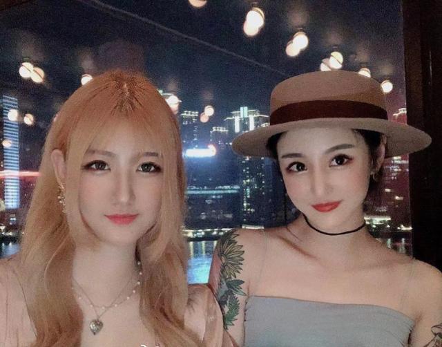 rng小虎女友生日,婷婷穿上了心爱的服装:经过了uzi同意的-搜狐大视野-