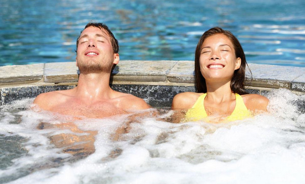 日本男女共浴令人尴尬,假如女游客去日本泡温