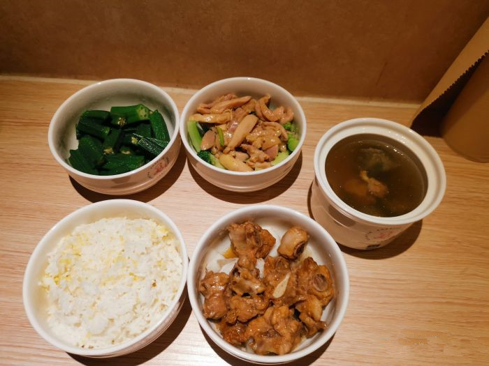                     二胎，不一样的月子体验。