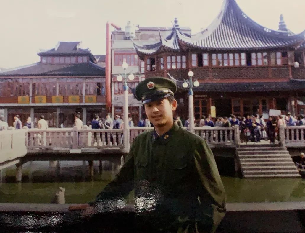 1986年,陈德风从部队退伍转业来到江苏南京供电公司,从事高压电缆安装