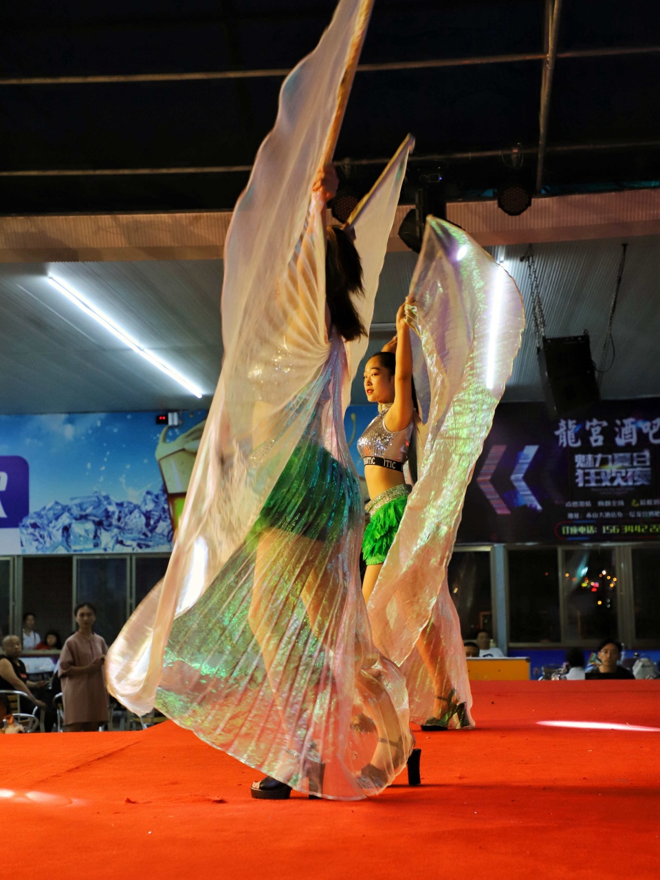 有什么网红舞蹈 cc8def9a89f34c478683480c85815483.jpeg
