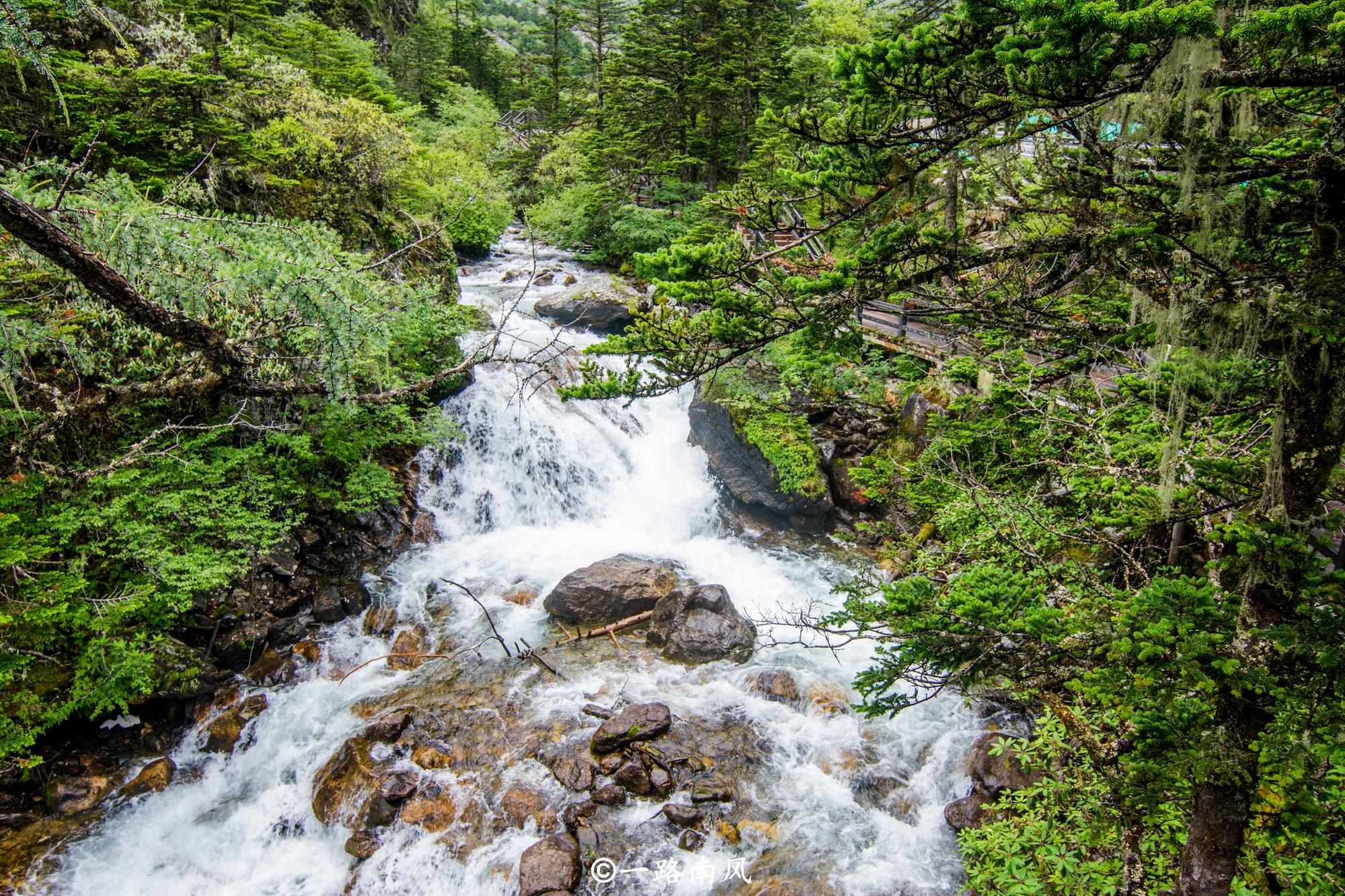 四川這個地方美呆了，雲霧升騰似仙境，青山綠水就是金山銀山！ 旅遊 第4張