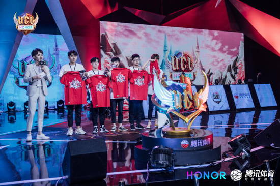 怎么才可以打职业电竞 dfe99a5ca123400990ae60e731d6f14d.png