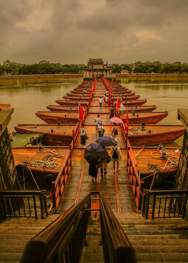 建造300年仍无法完成的广济桥：每天一次拆建，只为广济百粤之民