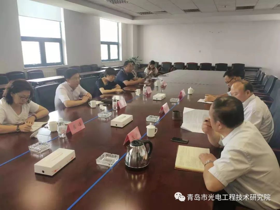 青岛市科技局副局长李天传一行调研青岛光电院