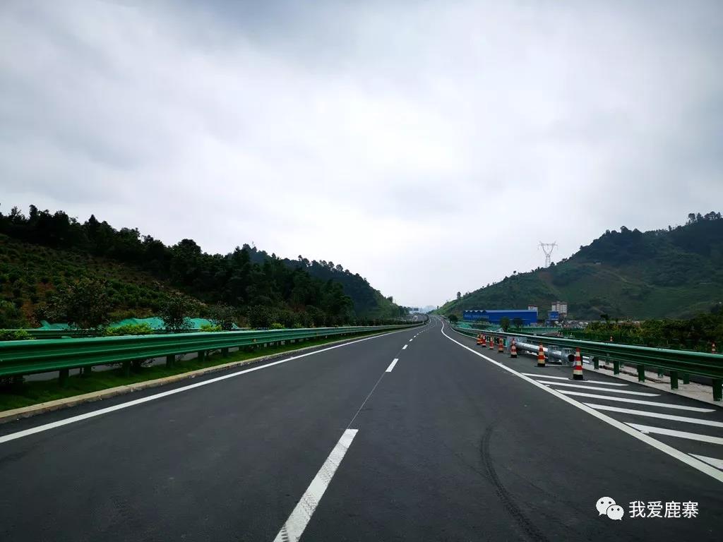 鹿寨第三条高速公路很快就能通车啦