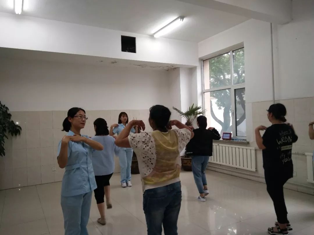 辽阳现有人口_辽阳白塔(3)