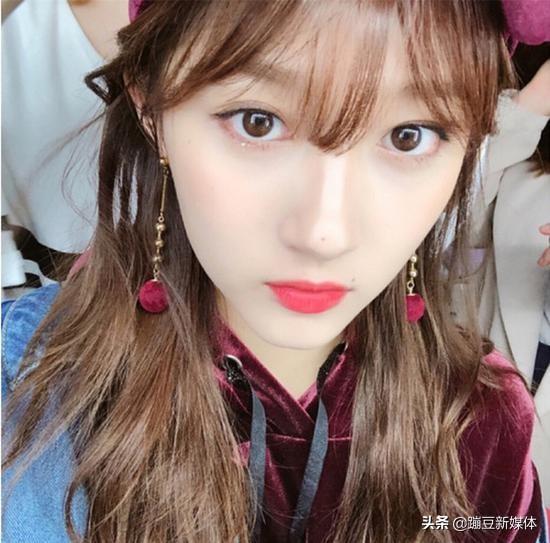 怎么样可以变成齐刘海 24e79b7a05054a088a00c38d13ad1e4b.jpeg