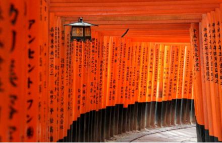 神社鸟居日本的标志性文化特色