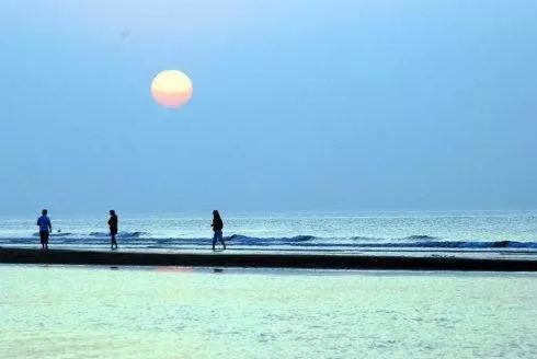 哪里的大海最美 2b8c044991df4b0aa7c33dd5bf28c93c.jpeg