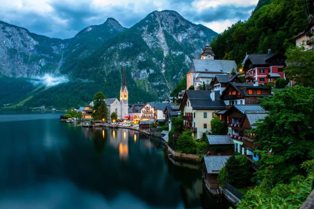 别一提小镇就想到瑞士,世界最美小镇了解一下!