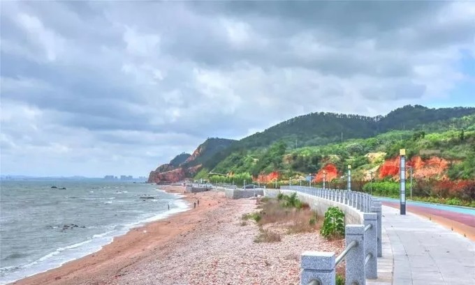 什么是月牙湾 4ecd11d476564f1597172fec996bef68.jpeg