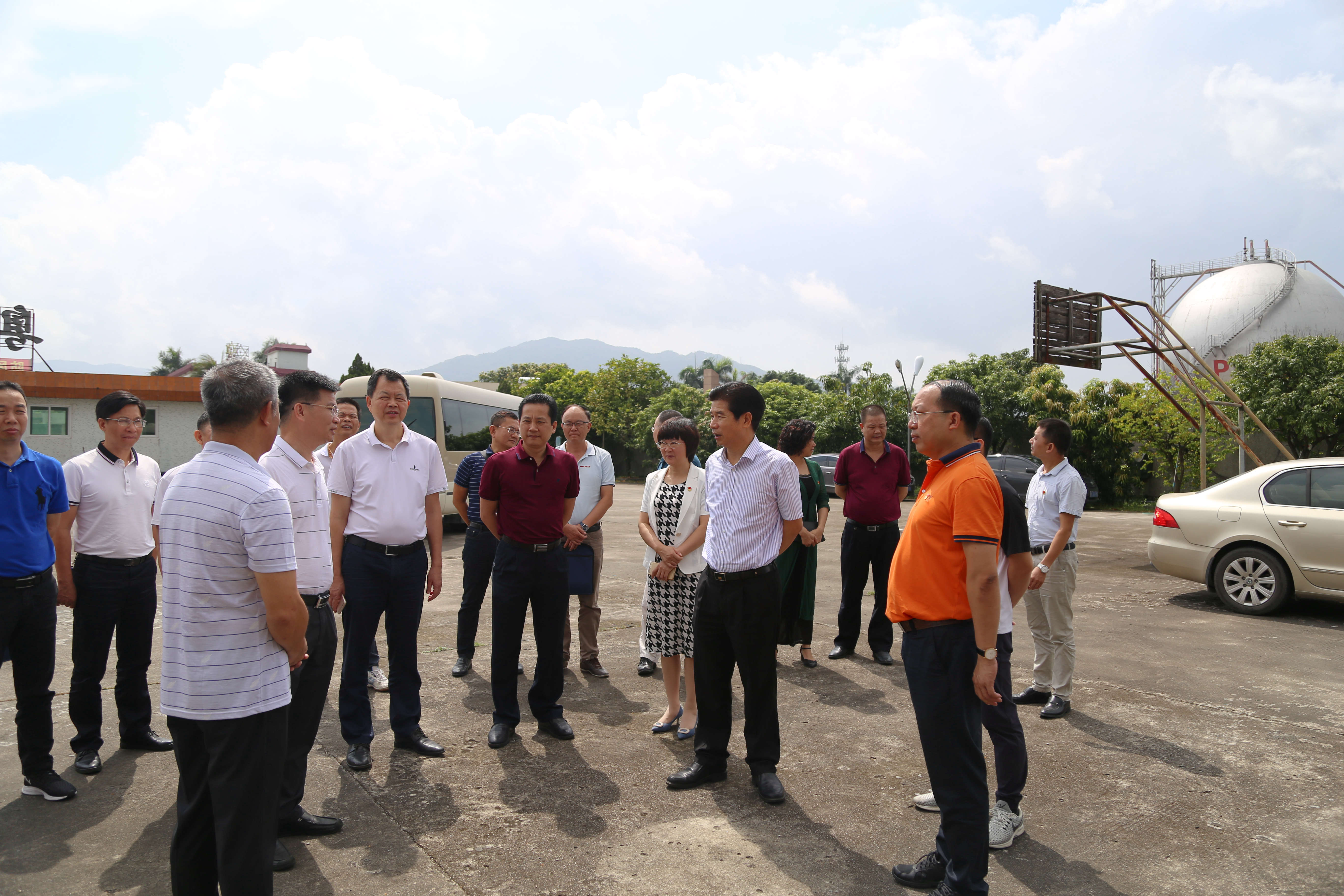 市市场监督管理局局长方如隆到空港调研走访企业