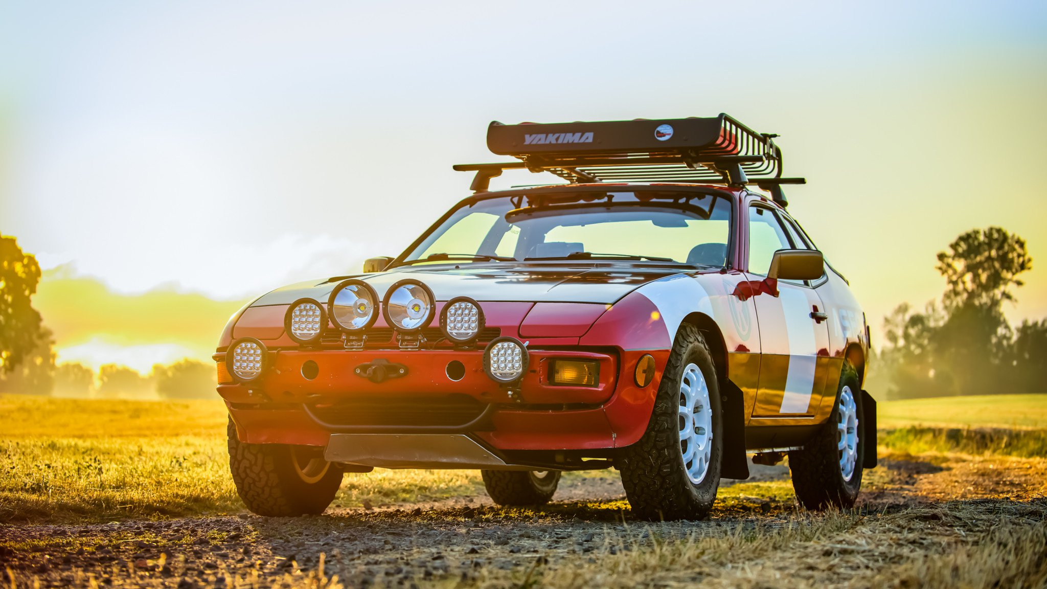 1987年保时捷924s baja拉力赛车经典车型